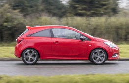 Vauxhall Corsa, side action
